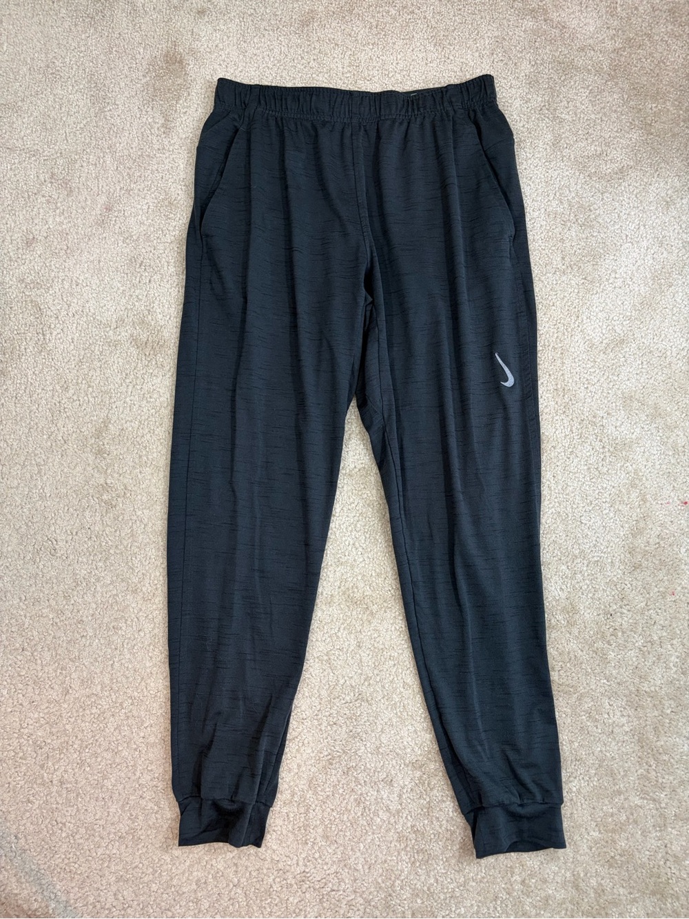 Nike Men’s Dri-FIT Yoga Jogger Pants Black Medium - Picture 7 of 9